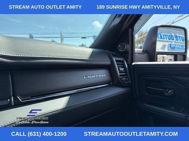 Photo of 2023 Diamond Black Crystal Pearlcoat RAM 2500