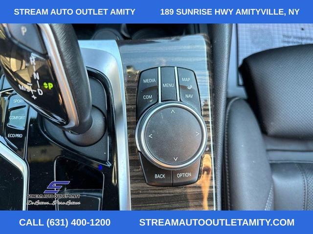 Photo of 2021 Glacier Silver Metallic BMW 530