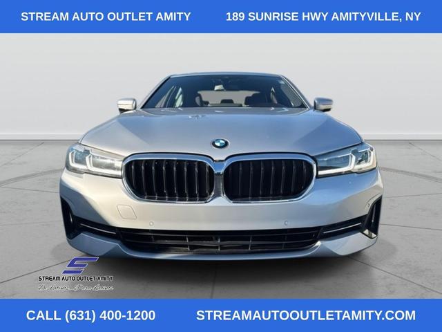 Photo of 2021 Glacier Silver Metallic BMW 530