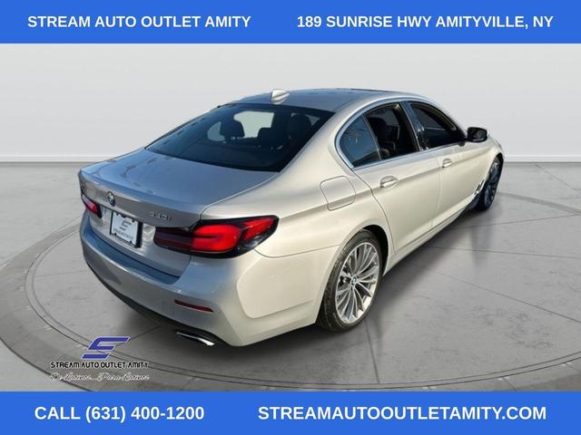 Photo of 2021 Glacier Silver Metallic BMW 530