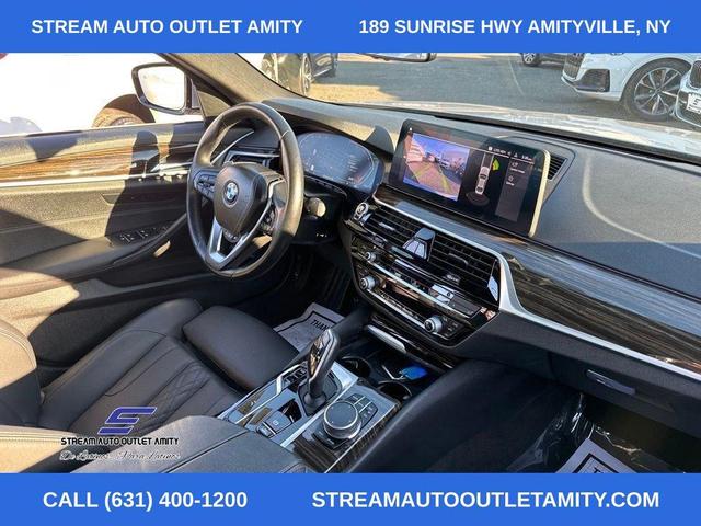 Photo of 2021 Glacier Silver Metallic BMW 530