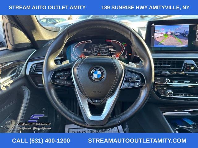 Photo of 2021 Glacier Silver Metallic BMW 530