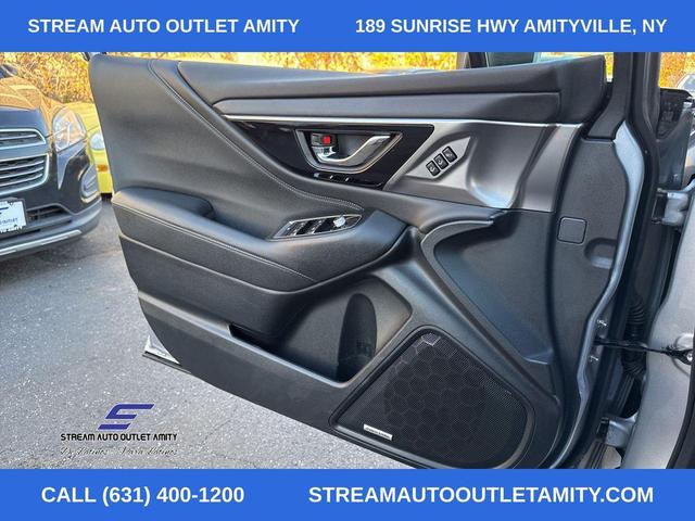 Photo of 2022 Ice Silver Metallic Subaru Outback
