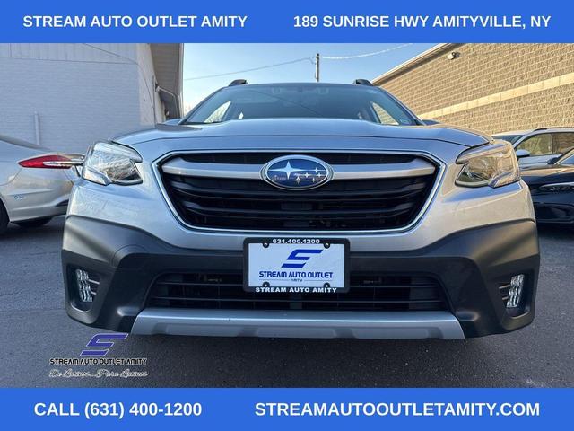 Photo of 2022 Ice Silver Metallic Subaru Outback