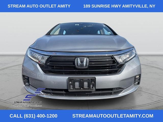 Photo of 2021 Gray Honda Odyssey