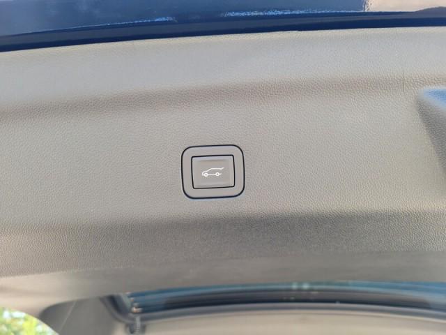 Photo of 2026 Onyx Black GMC Yukon