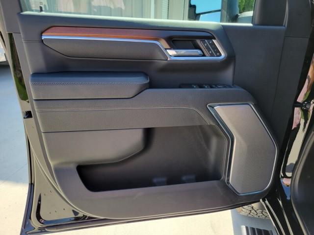 Photo of 2025 Onyx Black GMC Sierra 3500