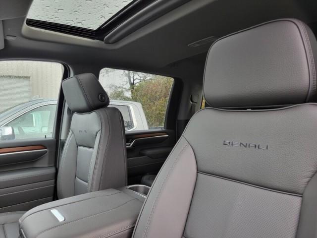 Photo of 2025 Downpour Metallic GMC Sierra 2500