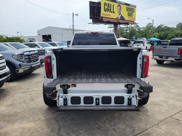 Photo of 2024 White Frost Tricoat GMC Sierra 3500