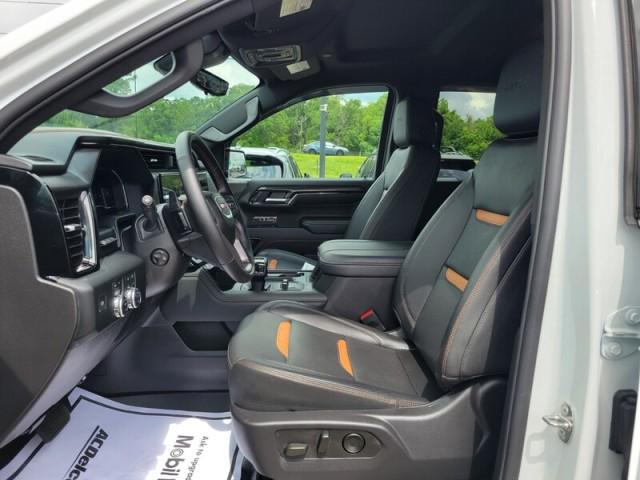 Photo of 2024 Summit White GMC Sierra 1500