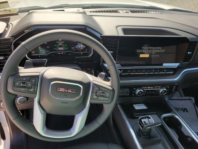 Photo of 2025 Summit White GMC Sierra 1500