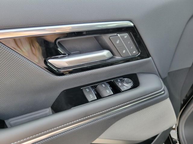 Photo of 2025 Onyx Black GMC Sierra EV
