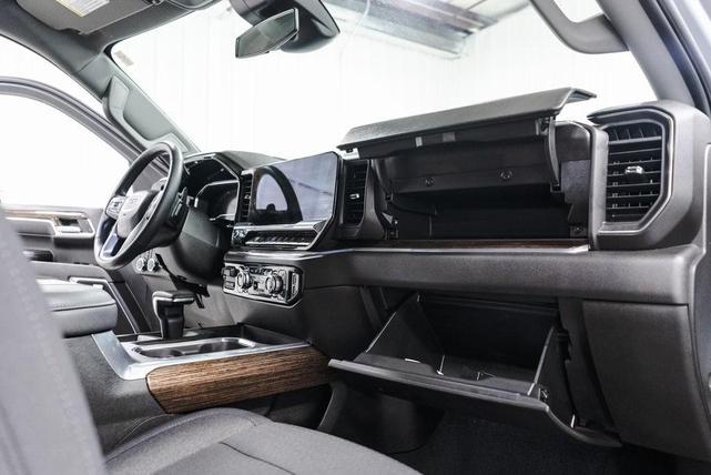 Photo of 2024 Gray GMC Sierra 1500