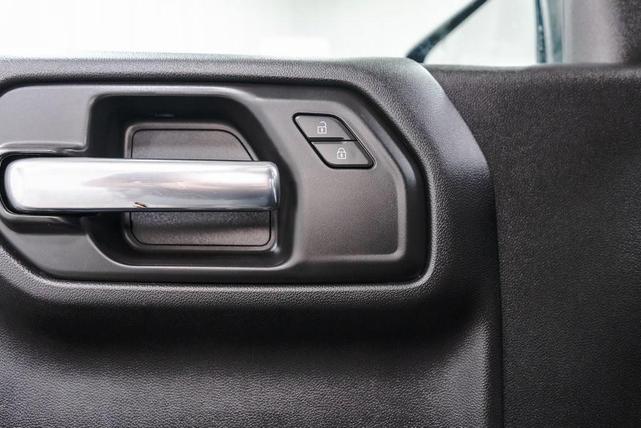 Photo of 2020 Black Chevrolet Silverado 1500