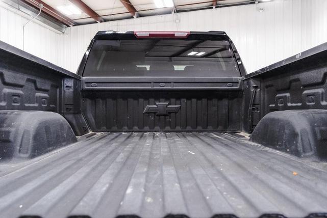 Photo of 2020 Black Chevrolet Silverado 1500