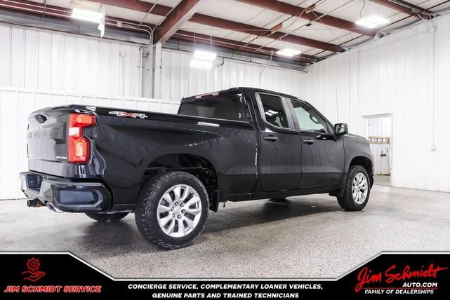 Photo of 2020 Black Chevrolet Silverado 1500