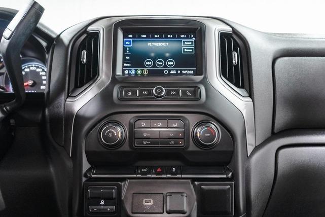 Photo of 2020 Black Chevrolet Silverado 1500