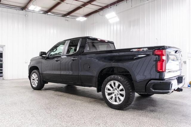 Photo of 2020 Black Chevrolet Silverado 1500