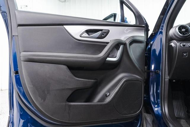 Photo of 2022 Blue Glow Metallic Chevrolet Blazer
