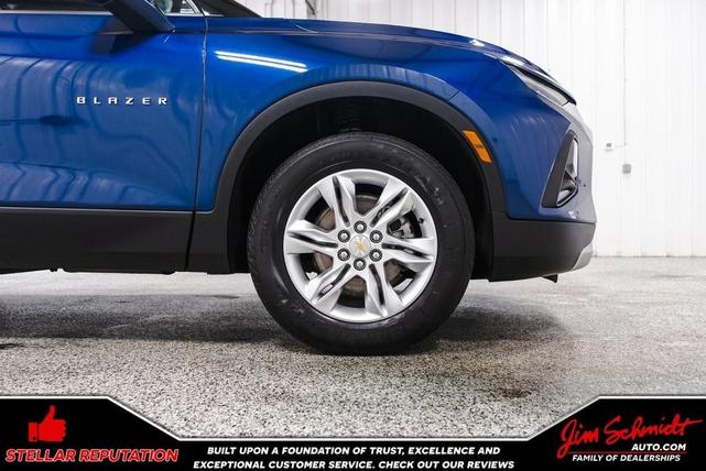Photo of 2022 Blue Glow Metallic Chevrolet Blazer