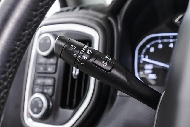 Photo of 2019 Summit White GMC Sierra 1500