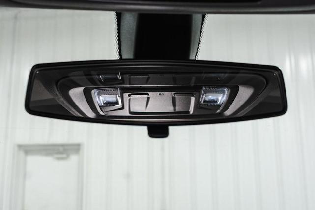 Photo of 2019 Summit White GMC Sierra 1500