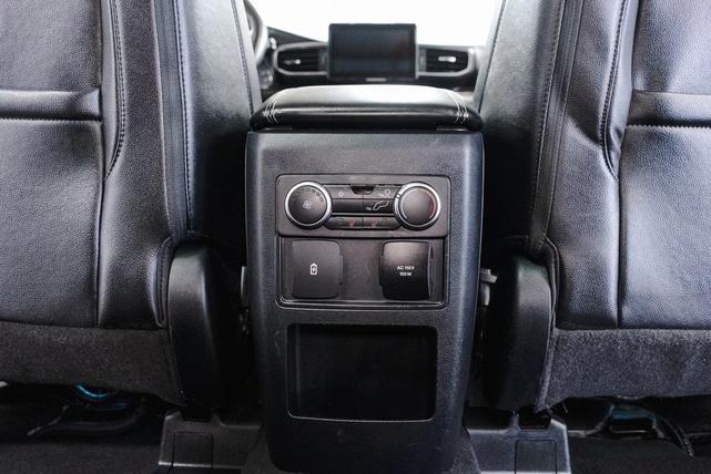 Photo of 2021 Oxford White Ford Explorer