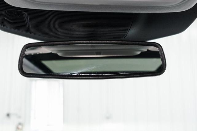 Photo of 2021 Oxford White Ford Explorer