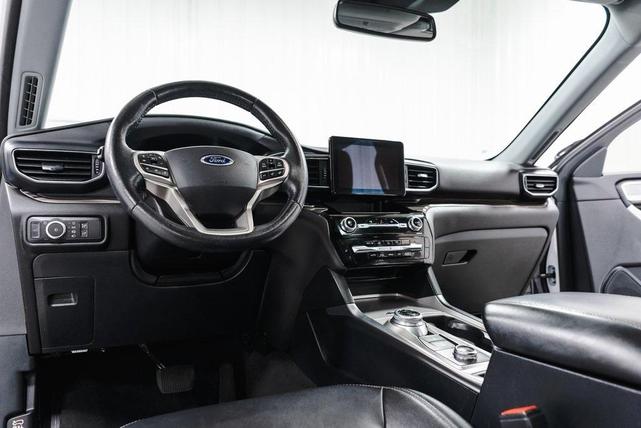 Photo of 2021 Oxford White Ford Explorer