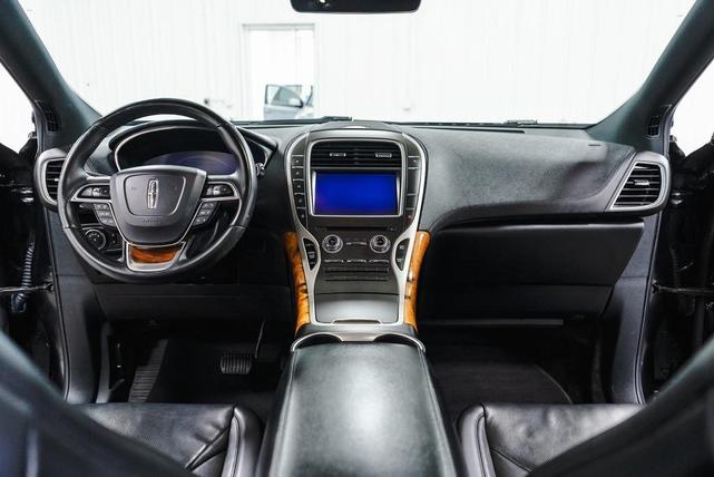 Photo of 2020 Black Lincoln Nautilus