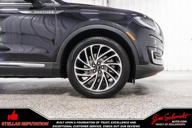 Photo of 2020 Black Lincoln Nautilus