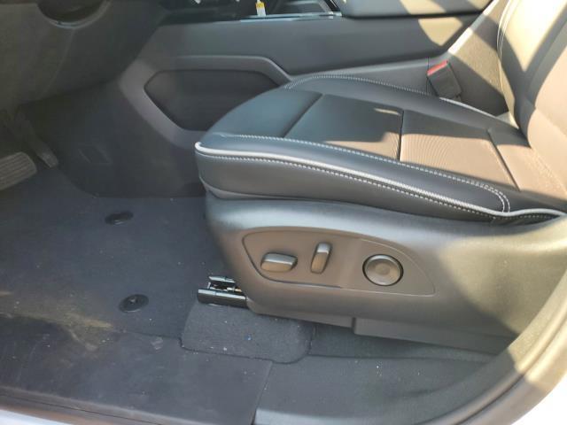 Photo of 2025 Summit White Chevrolet Silverado EV