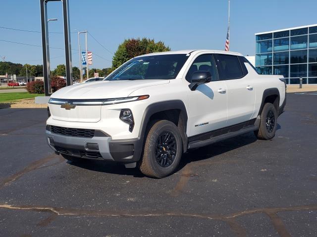 Photo of 2025 Summit White Chevrolet Silverado EV