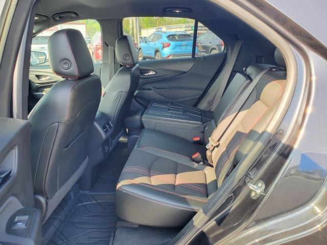 Photo of 2022 Iron Gray Metallic Chevrolet Equinox
