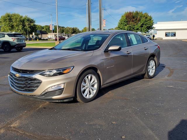 Photo of 2025 Mineral Gray Metallic Chevrolet Malibu