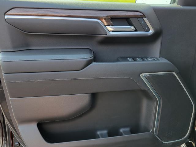 Photo of 2023 Black Chevrolet Silverado 1500