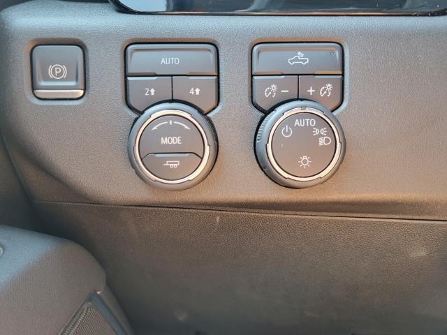 Photo of 2023 Black Chevrolet Silverado 1500