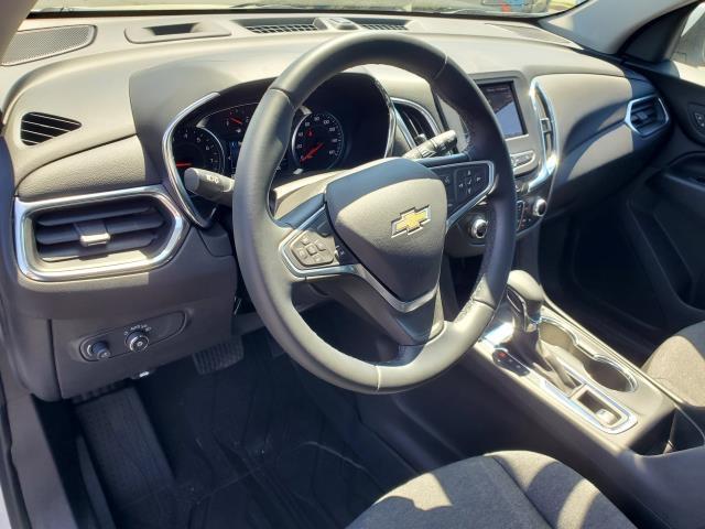 Photo of 2023 Summit White Chevrolet Equinox