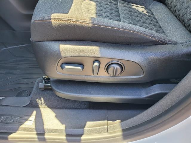 Photo of 2023 Summit White Chevrolet Equinox
