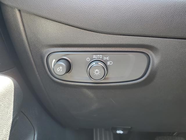 Photo of 2023 Summit White Chevrolet Equinox