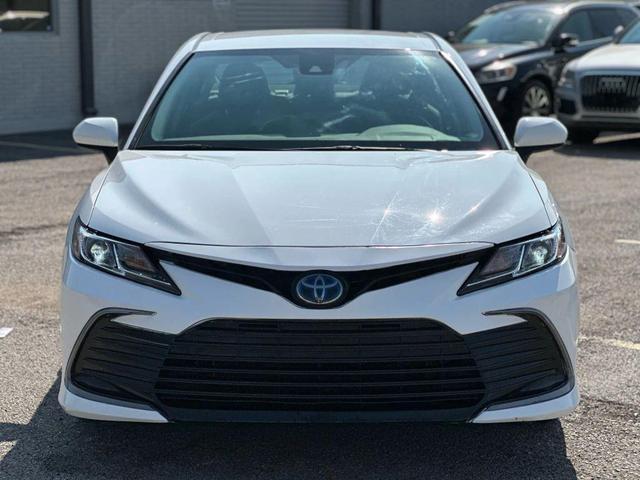 Photo of 2022 White Toyota Camry