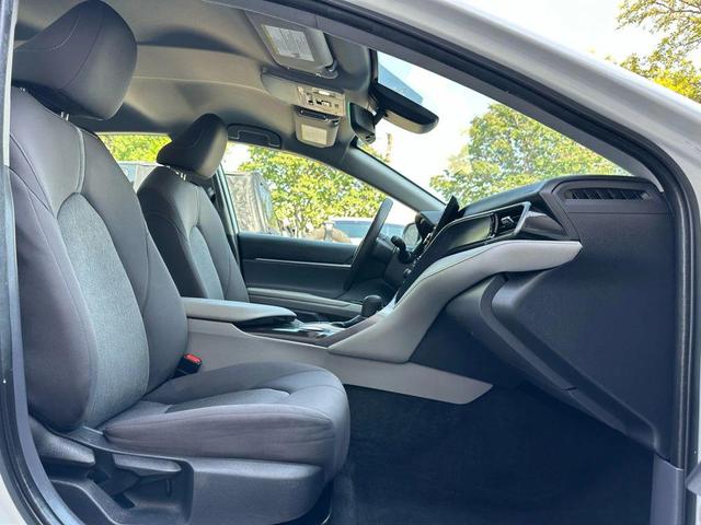 Photo of 2022 White Toyota Camry