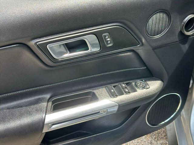 Photo of 2019 Ingot Silver Metallic Ford Mustang