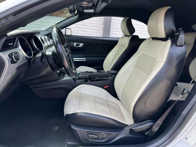Photo of 2019 Ingot Silver Metallic Ford Mustang