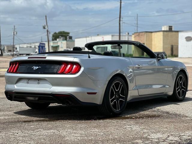 Photo of 2019 Ingot Silver Metallic Ford Mustang