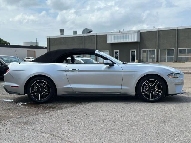 Photo of 2019 Ingot Silver Metallic Ford Mustang