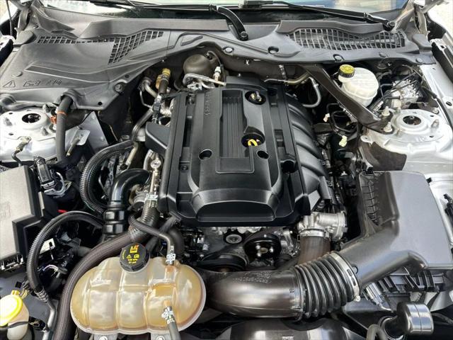Photo of 2019 Ingot Silver Metallic Ford Mustang