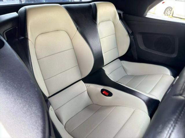 Photo of 2019 Ingot Silver Metallic Ford Mustang