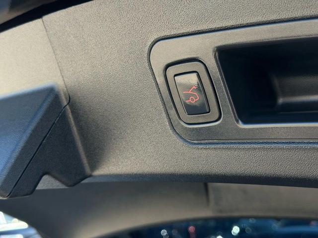 Photo of 2016 Black Tesla Model S