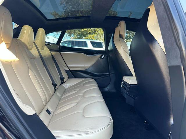 Photo of 2016 Black Tesla Model S